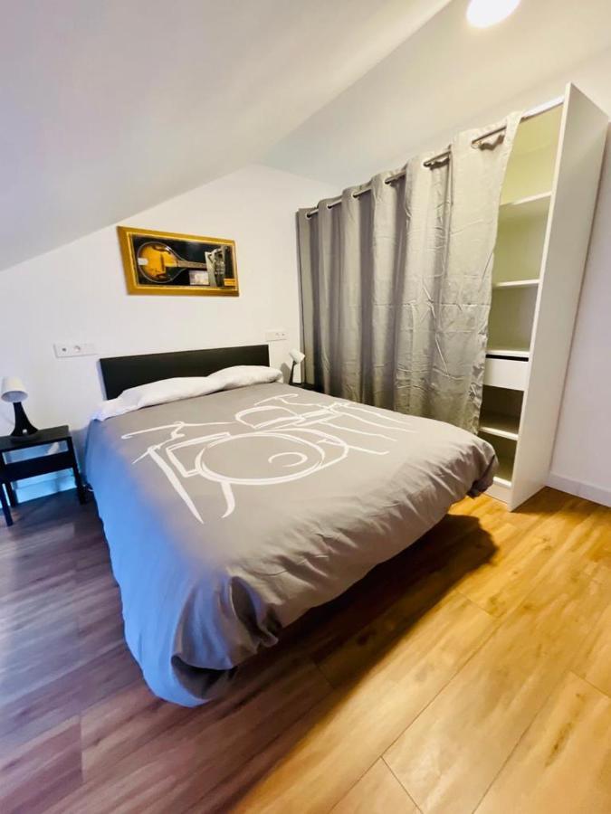 La Casa Del Rock Apartment Aranda de Duero Bagian luar foto